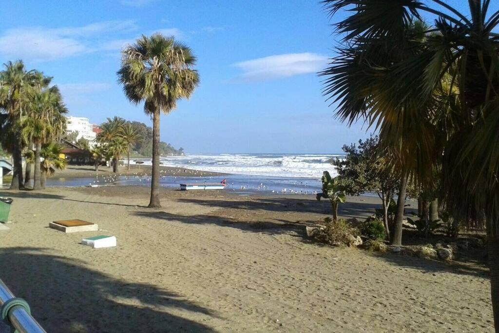 Апартаменты Playa Escollera Эстепона Экстерьер фото